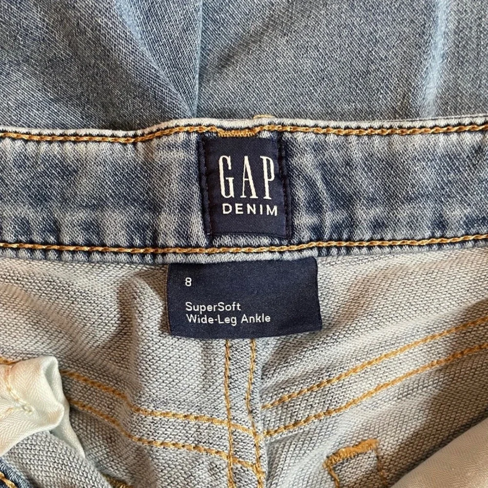 Gap Kids SuperSoft Wide-Leg Ankle Jeans Medium Wash Blue Denim Pants Size 8 Y2K